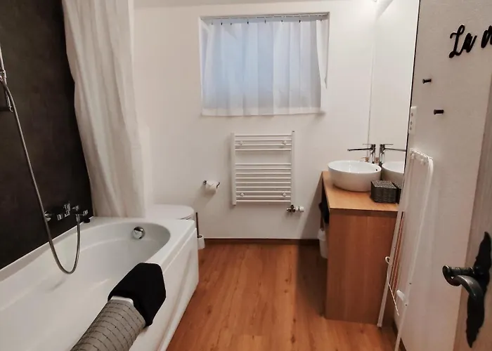 Berninapass- Bernina Experience فندق مبيت وإفطار 3*